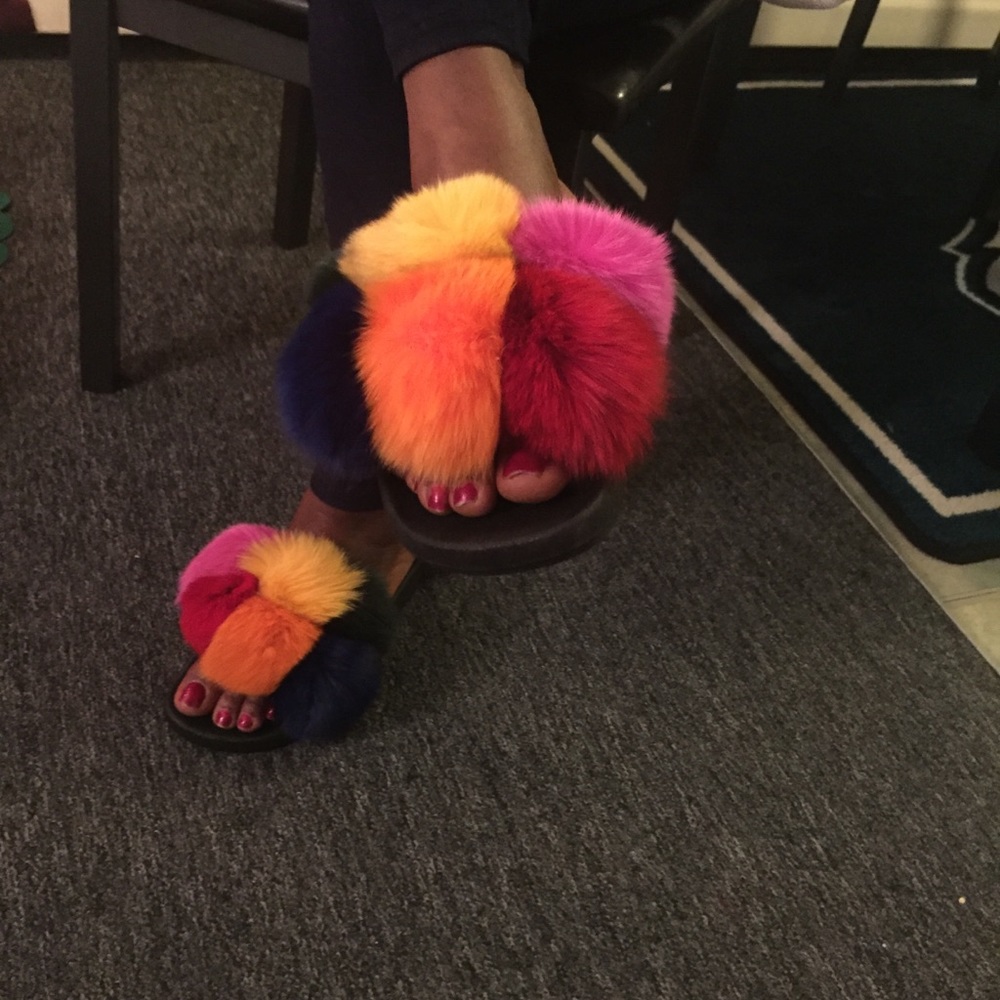 Fur faux flat sandals